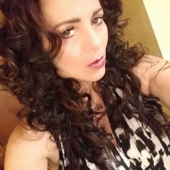 Meet your Posher, Marianne - Picture 2 of 2